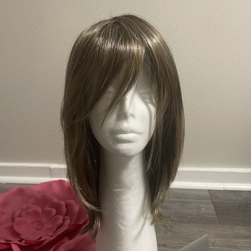 RAQUEL WELCH Hairuwear Watch Me Wow Synthetic Lace Front Wig SS Caramel SS10/16